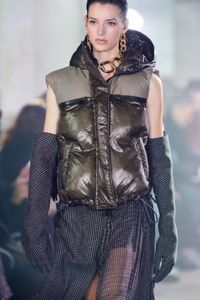Look 36